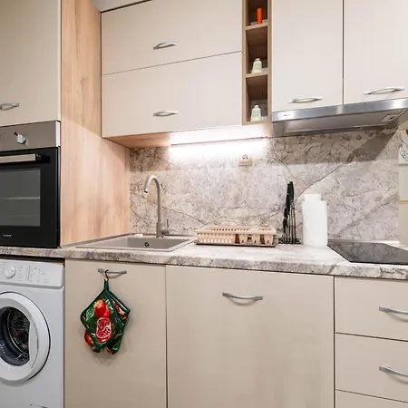 Apartment Nest Close To The Warna