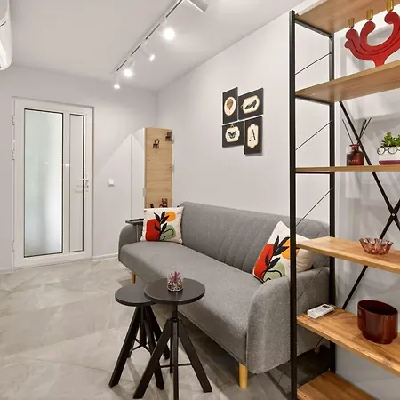 Apartment Nest Close To The